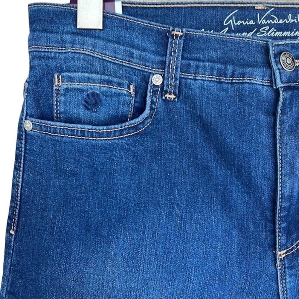 Gloria Vanderbilt Amanda Capri Jeans All Around Slimming Classic Rise Denim NWT - Picture 3 of 15